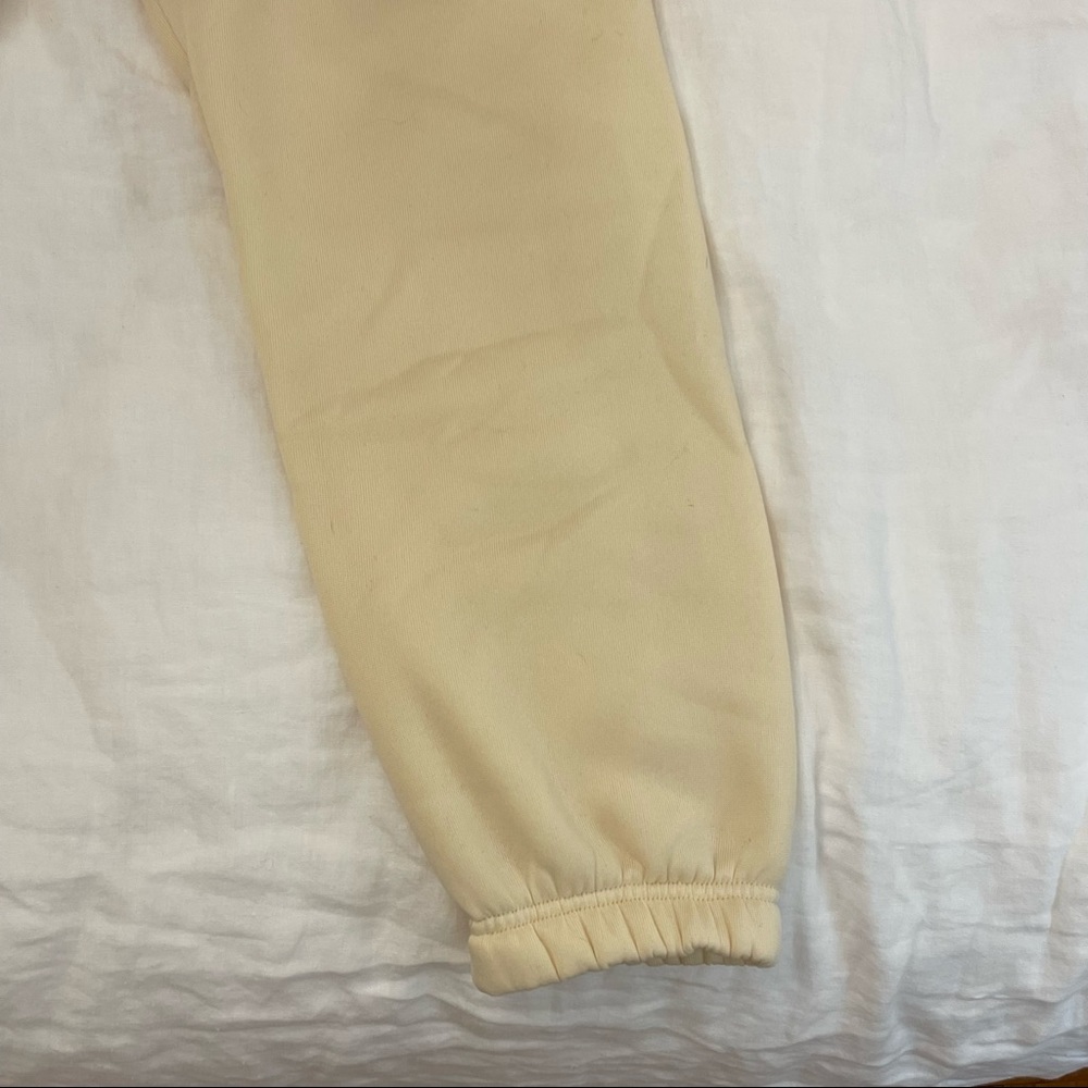 Sweatsuit - Picture 5 of 5